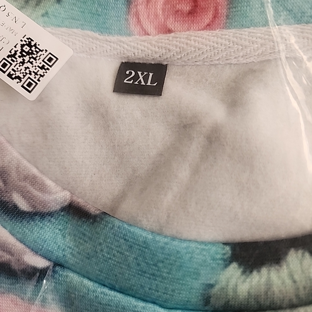 R1 - Christmas Sweatshirt - Picture 8 of 11